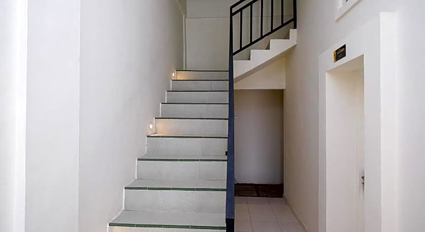 RedDoorz near Terminal Bus Purwokerto