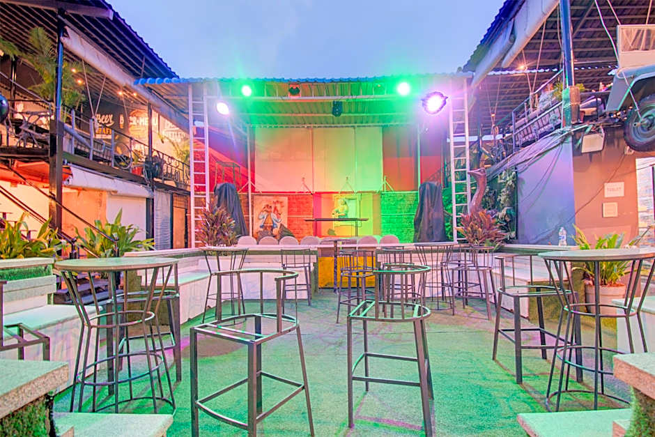 897 Hotel Surabhi Elite – Hyderabad, IN
