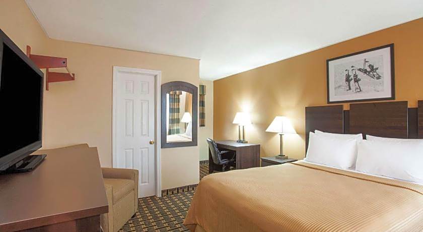 Travelodge by Wyndham South Burlington