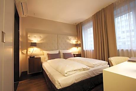 Premium Triple Room