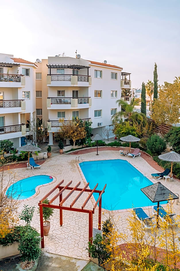 Artemis Cynthia Complex