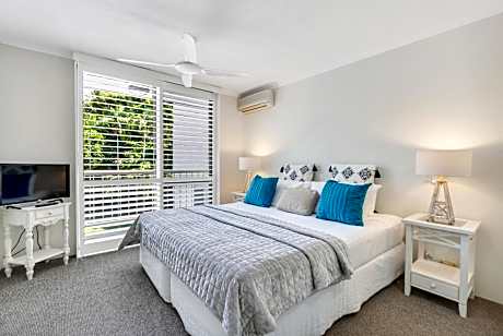 One Bedroom Ocean View Apartment