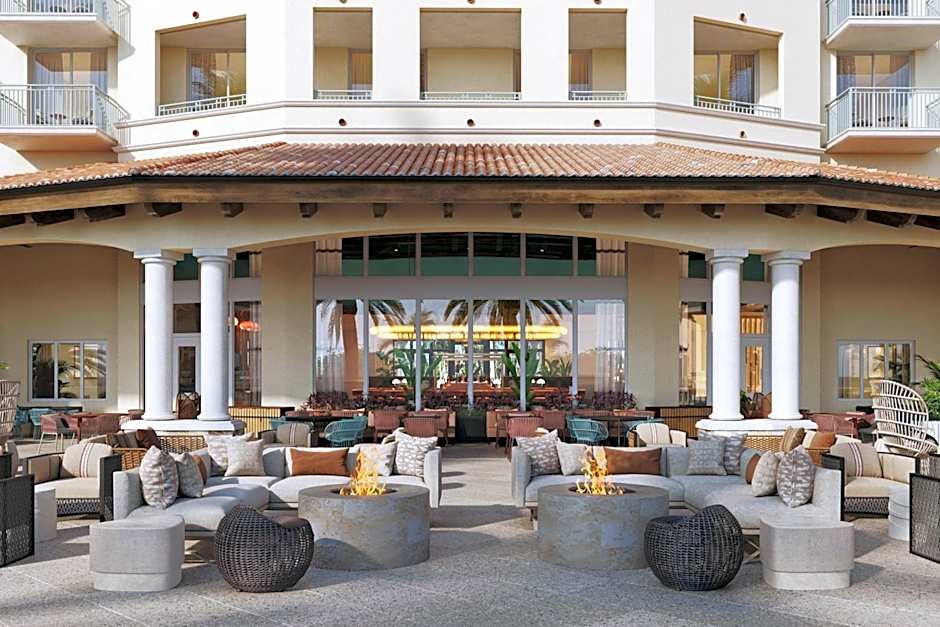The Ritz-Carlton Naples, Tiburón