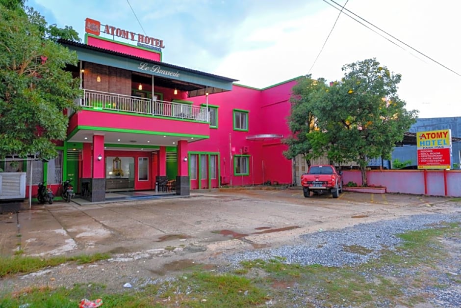 RedDoorz near Citraland Waterpark Kendari