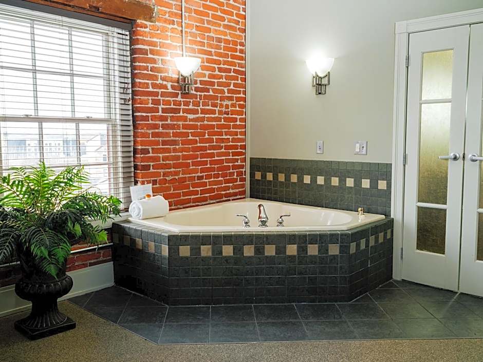 Lancaster Arts Hotel