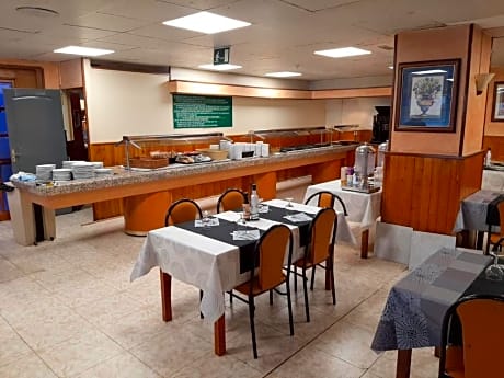 Apartamentos Crest Pas