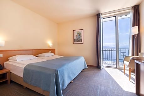 Superior Single Room with Sea View