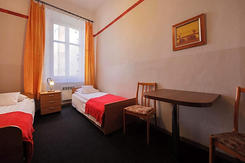 Red Carpet Hostel