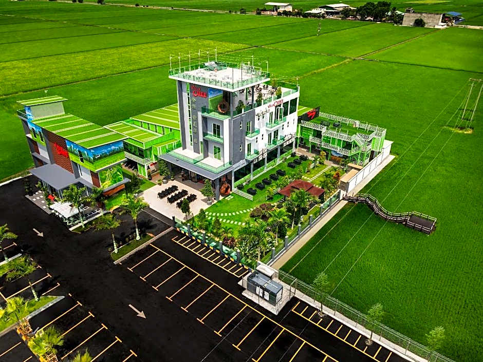 Photo 1 of 50 of Villa Chee