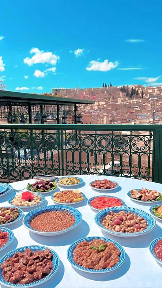 Dar Tazi - Medina View