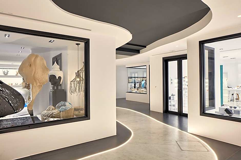 Royal Myconian - Leading Hotels of the World