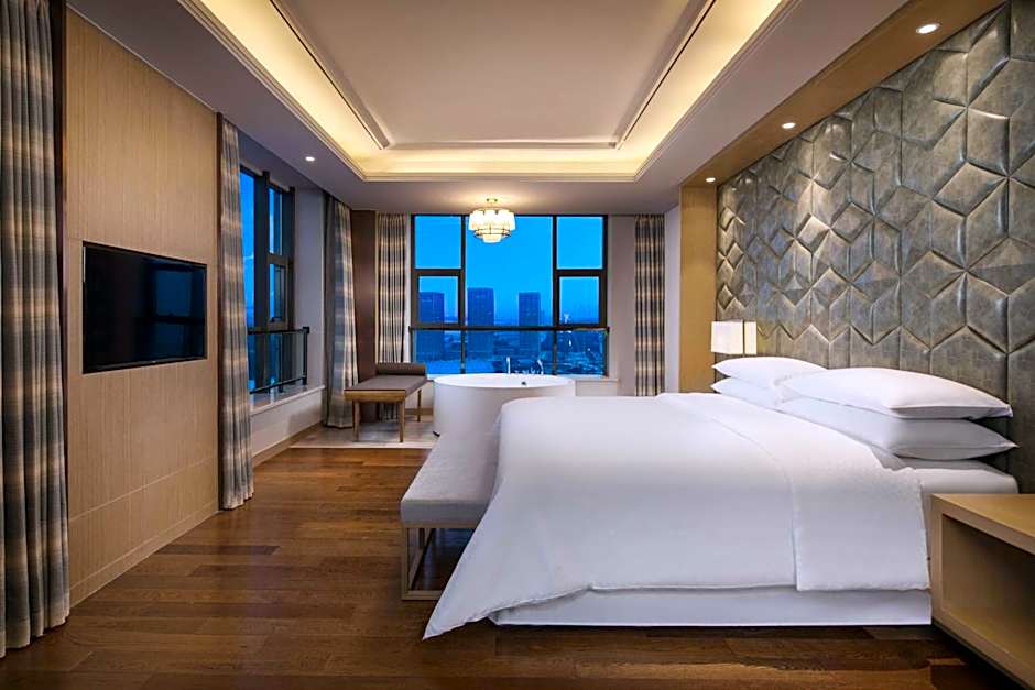 Photo 1 of 5 of Suite
