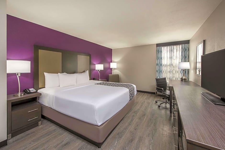 La Quinta Inn & Suites by Wyndham Festus - St. Louis South