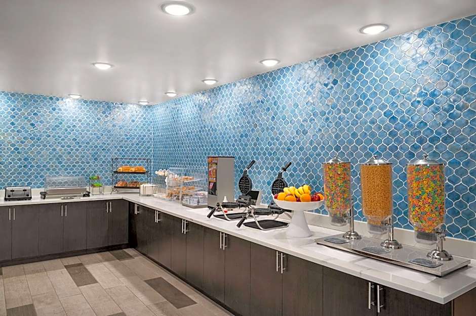 La Quinta Inn & Suites by Wyndham Columbus Dublin