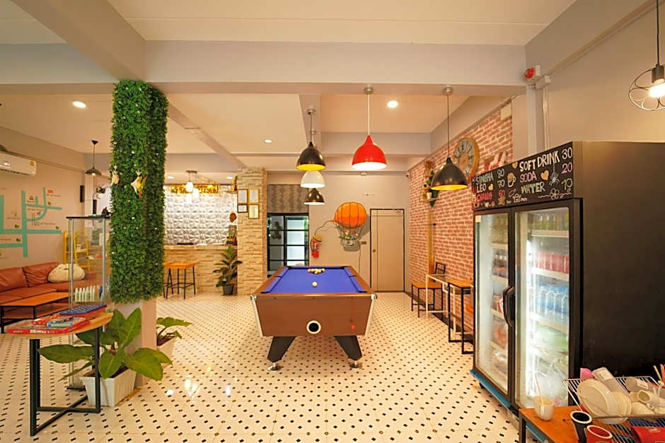 Chillax Khaosok Hostel - SHA Certified