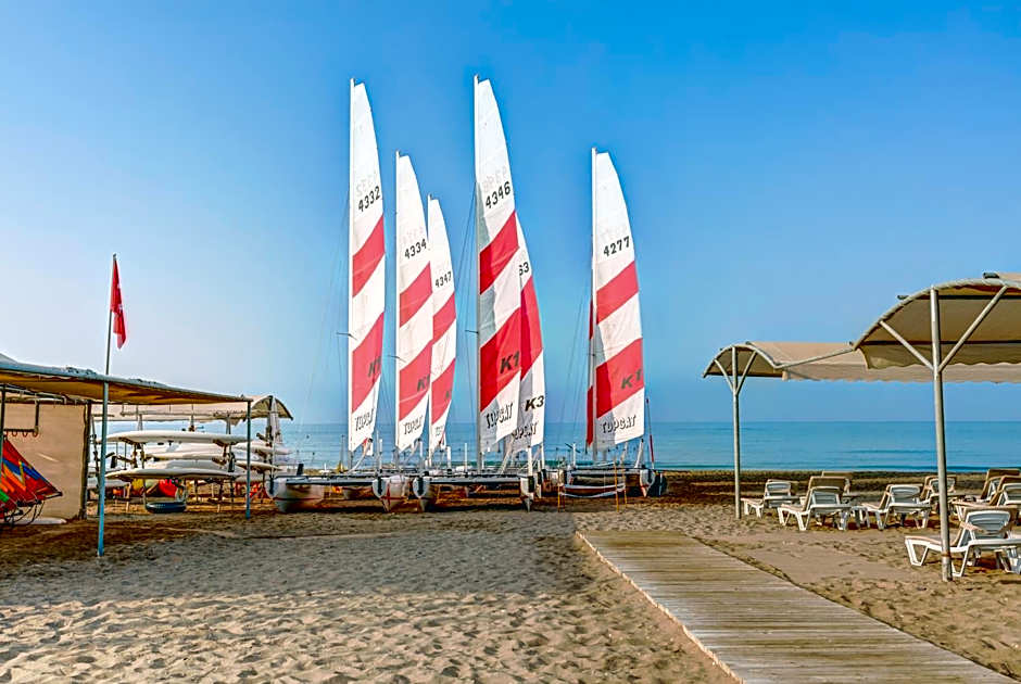 Tui Magic Life Jacaranda