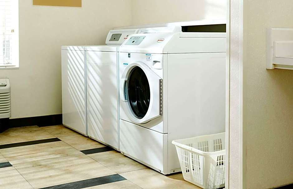 Sonesta Simply Suites Dallas Las Colinas