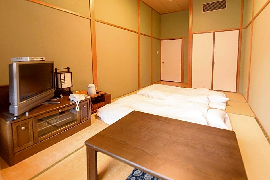 Business Hotel Kawakami Kumano