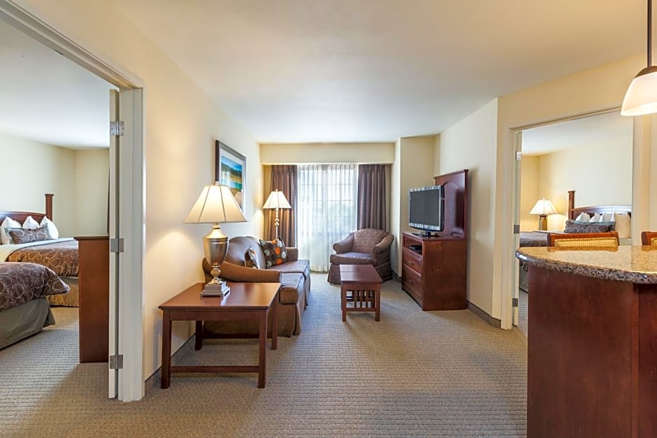 Staybridge Suites El Paso Airport Area