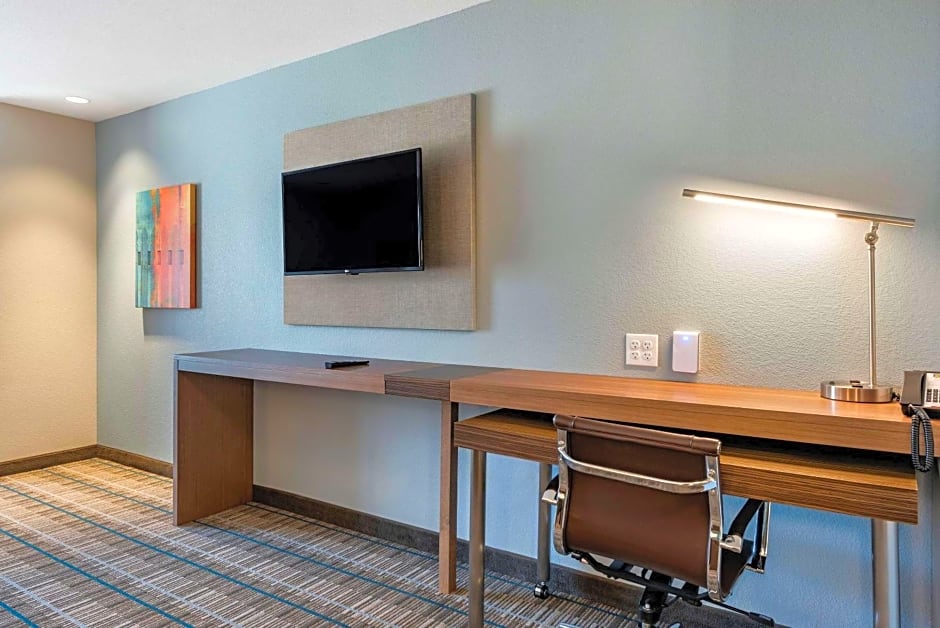 MainStay Suites