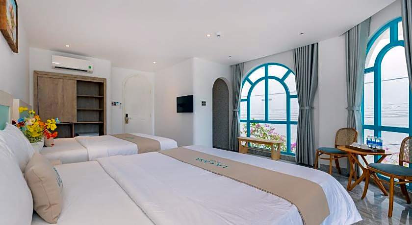 La Casa Hotel