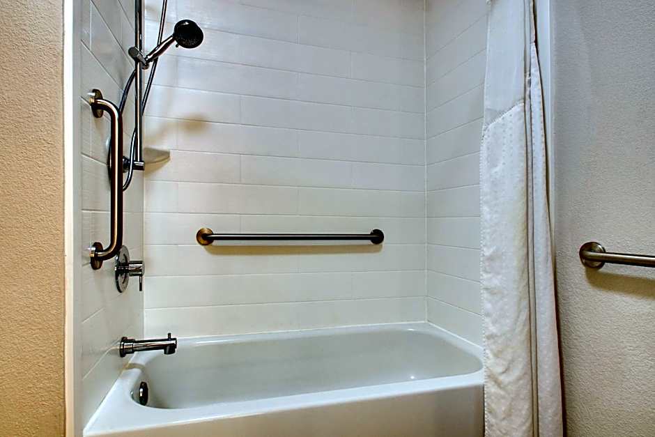 Holiday Inn Express & Suites Laurel By IHG