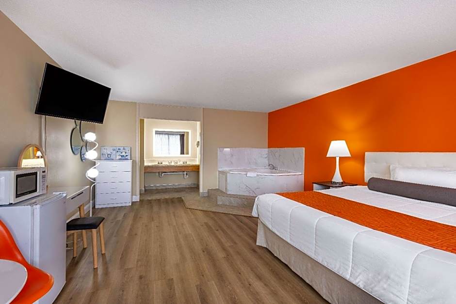 Howard Johnson by Wyndham Salem Hotel & Conference Center