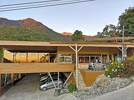 Hotel Uran