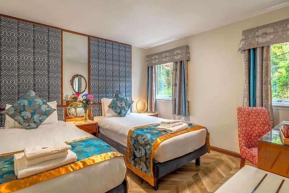 Muthu Fort William Hotel