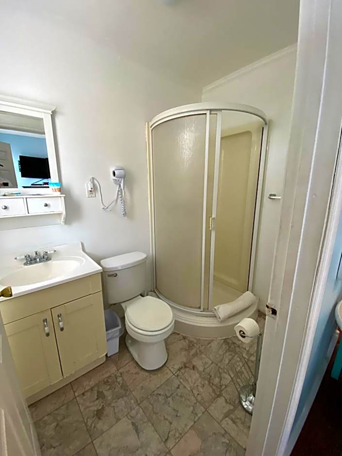 St Maurice Beach Inn