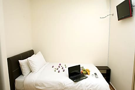 Standard Single No Window