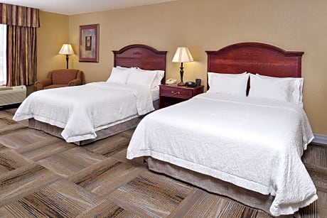 2 Queen Beds Nonsmoking