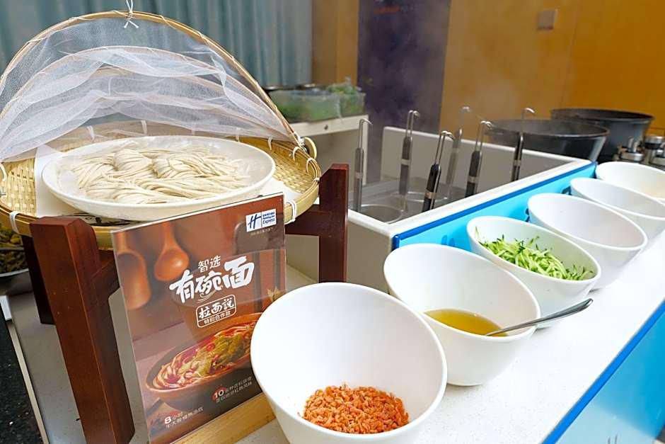 Holiday Inn Express City Centre Dalian By IHG