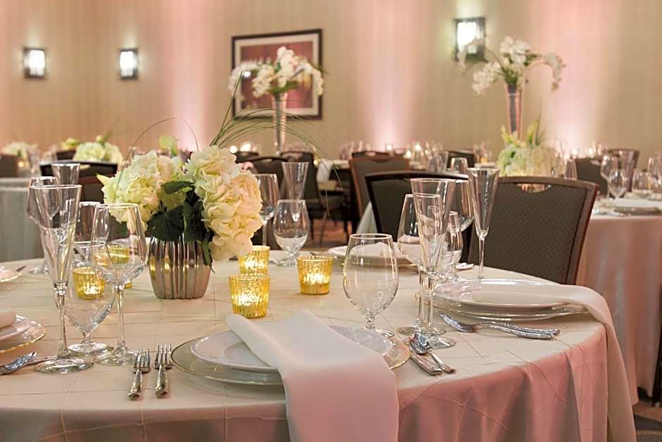 Embassy Suites By Hilton Saratoga Springs