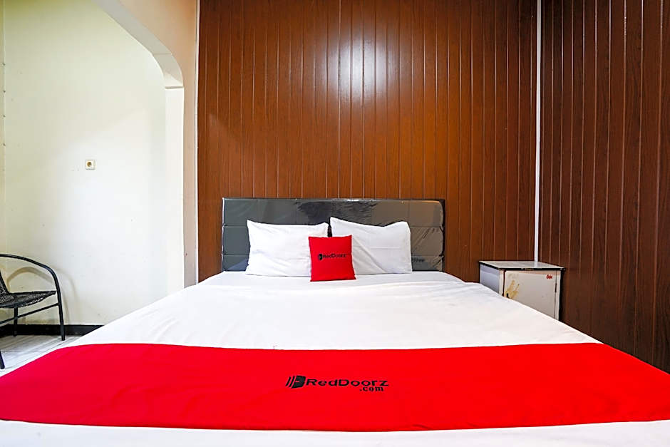 RedDoorz near Sarangan Lake