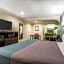 Rodeway Inn & Suites