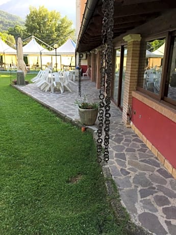 Hotel River