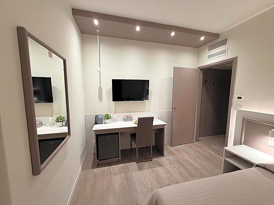 Photo 1 of 1 of Double Room