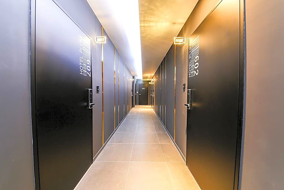 Plum Hotel