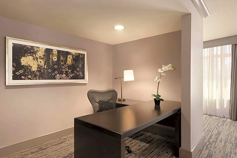 Embassy Suites by Hilton Atlanta Centennial Park