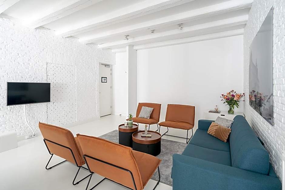 YAYS Amsterdam Salthouse Canal by Numa