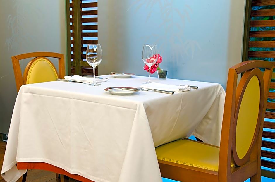 VIP Executive Entrecampos - Hotel & Conference