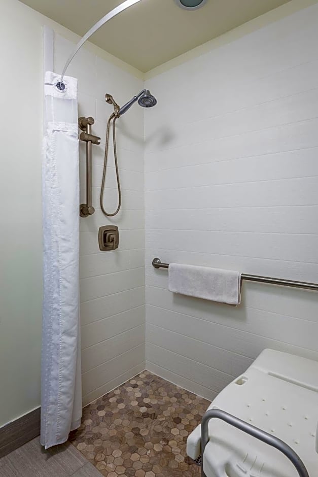 Holiday Inn Express Saint Simons Island, an IHG Hotel