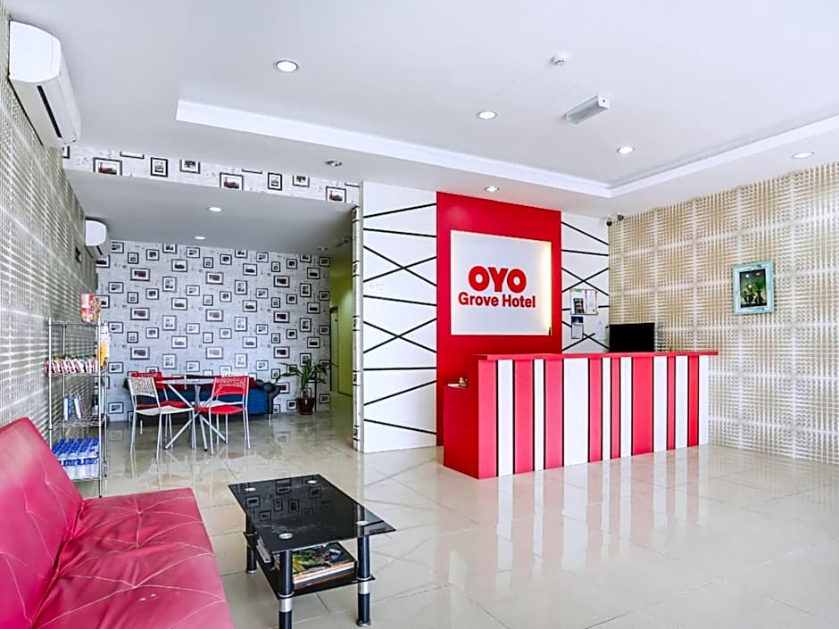 OYO 89583 Grove Hotel