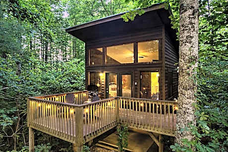 Rivers Edge Treehouses