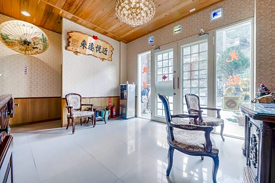 Chingjing New Paradise Bed and Breakfast