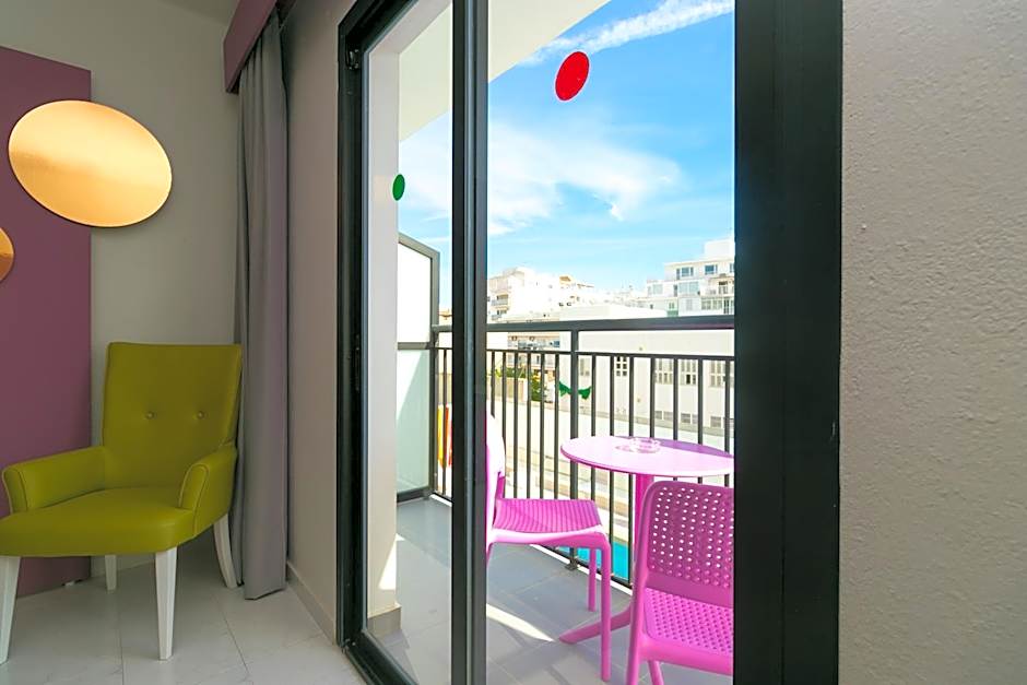 The Purple Hotel - Adults Only