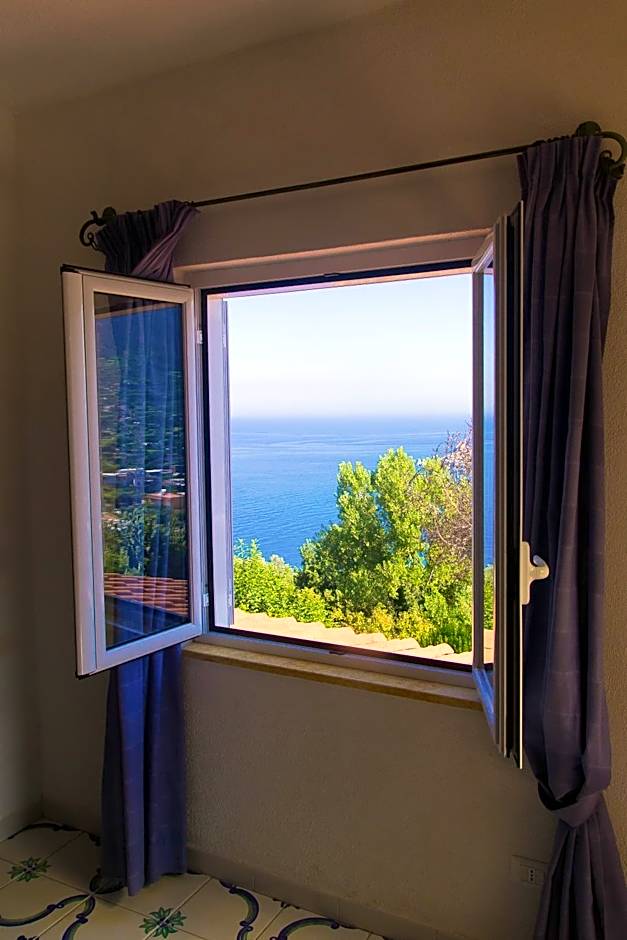 Photo 1 of 12 of Sea View