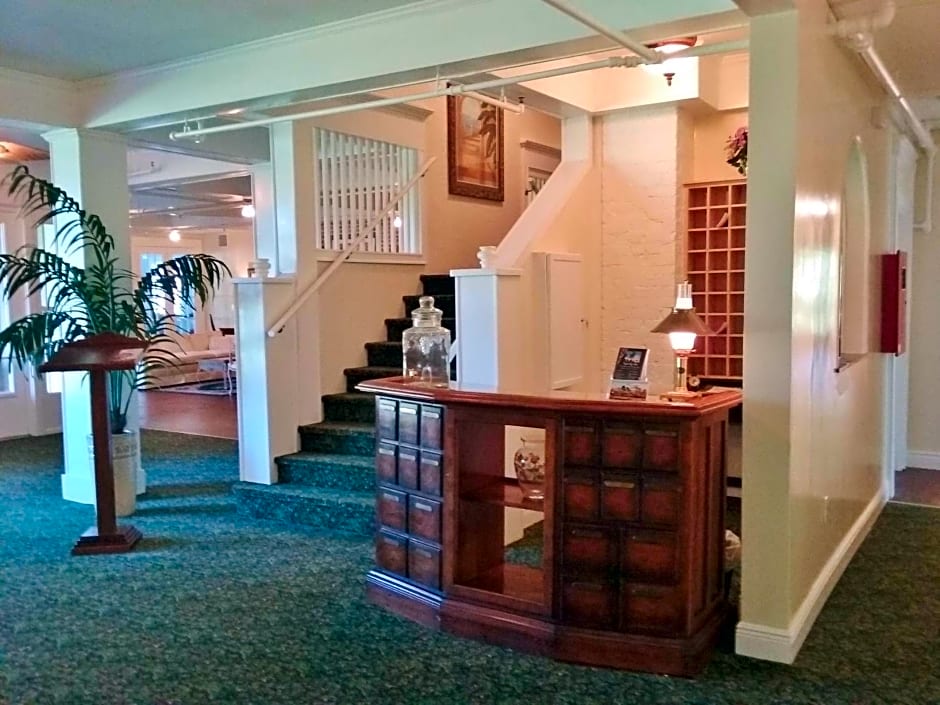 Crystal Bay Historic Hotel