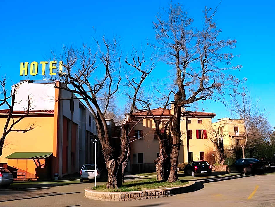 Hotel Maxim